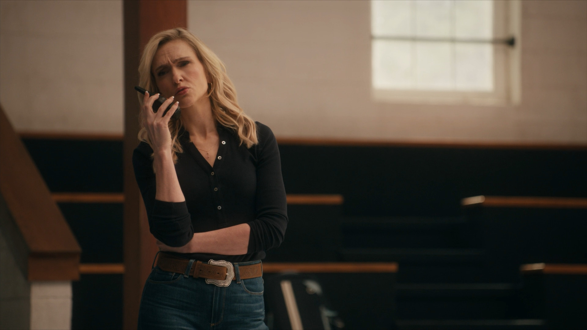 Jenn Lyon - Stumble S01E08 (1)