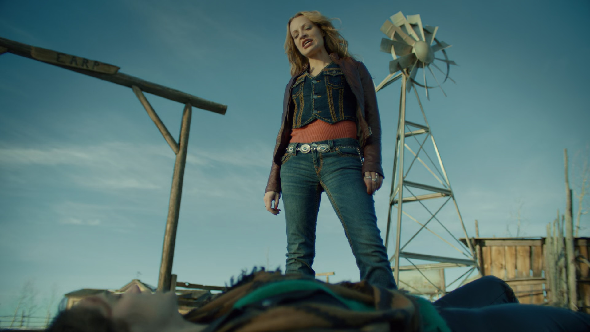 Wynonna Earp꞉ Vengeance (2024) (1)