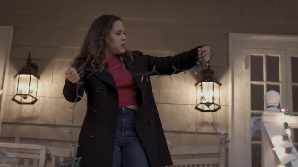 A Christmas Tree Story (2020) - Ashley Holliday Tavares (2)