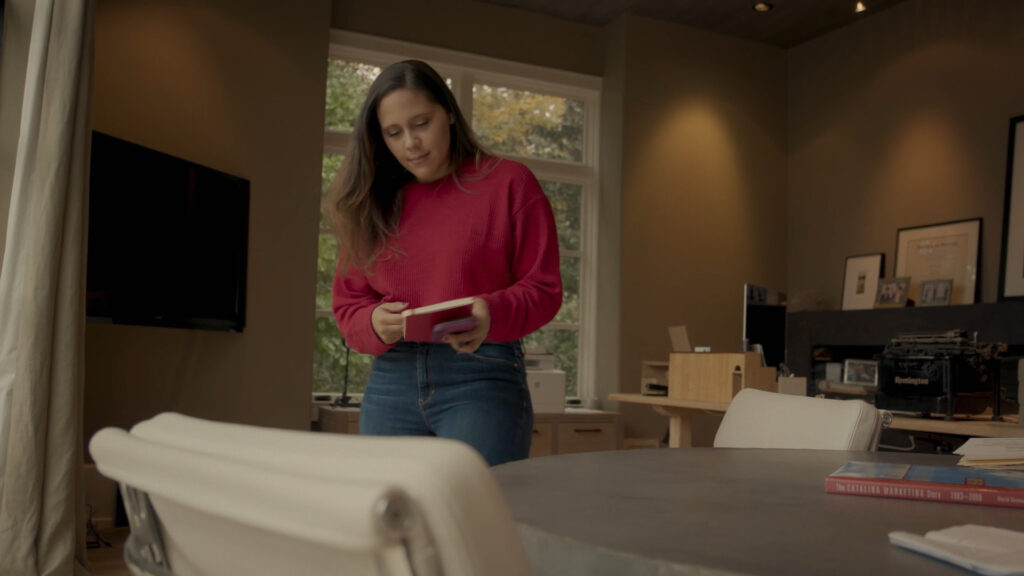 A Christmas Tree Story (2020) - Ashley Holliday Tavares (4)