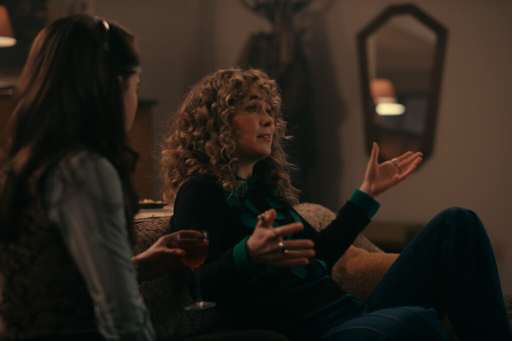 Haley Lu Richardson - PONIES S01E03