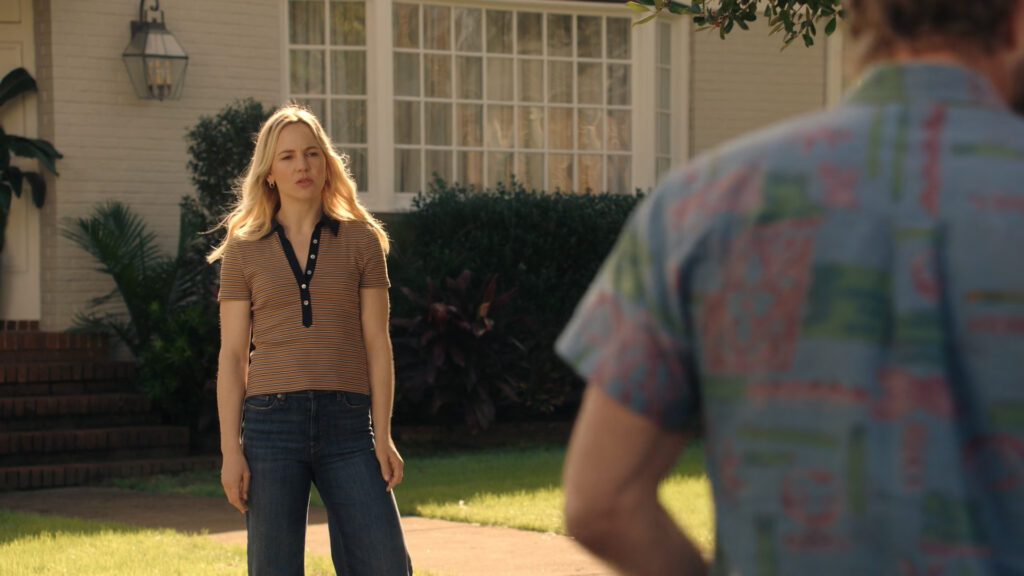 Adelaide Clemens - R.J. Decker S01E02