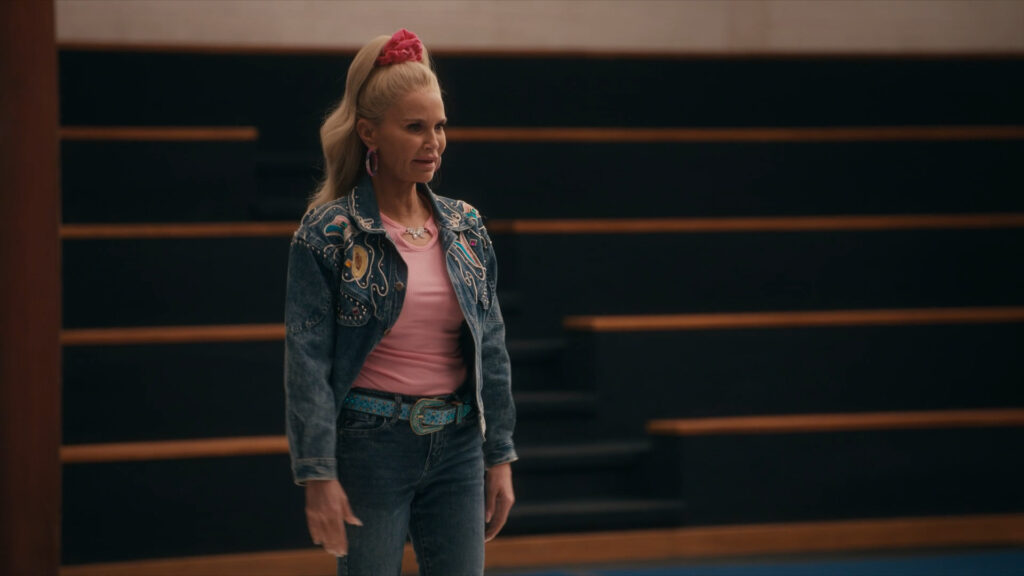 Jenn Lyon - Stumble S01E10