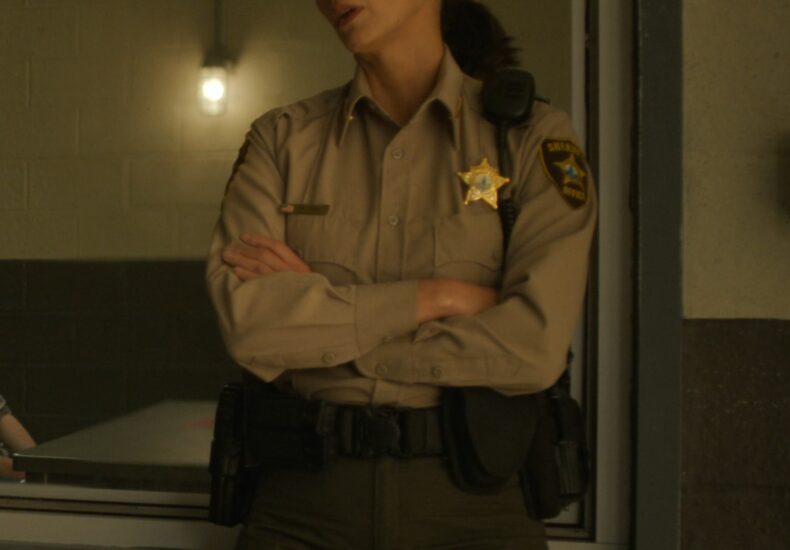 Morena Baccarin - Sheriff Country S01E13