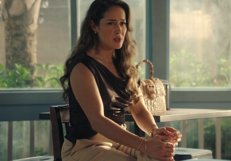 Jaina Lee Ortiz - R.J. Decker S01E09