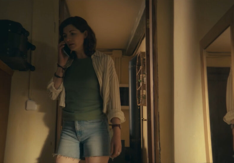 Jodie Whittaker - Frauds (2025) S01E02